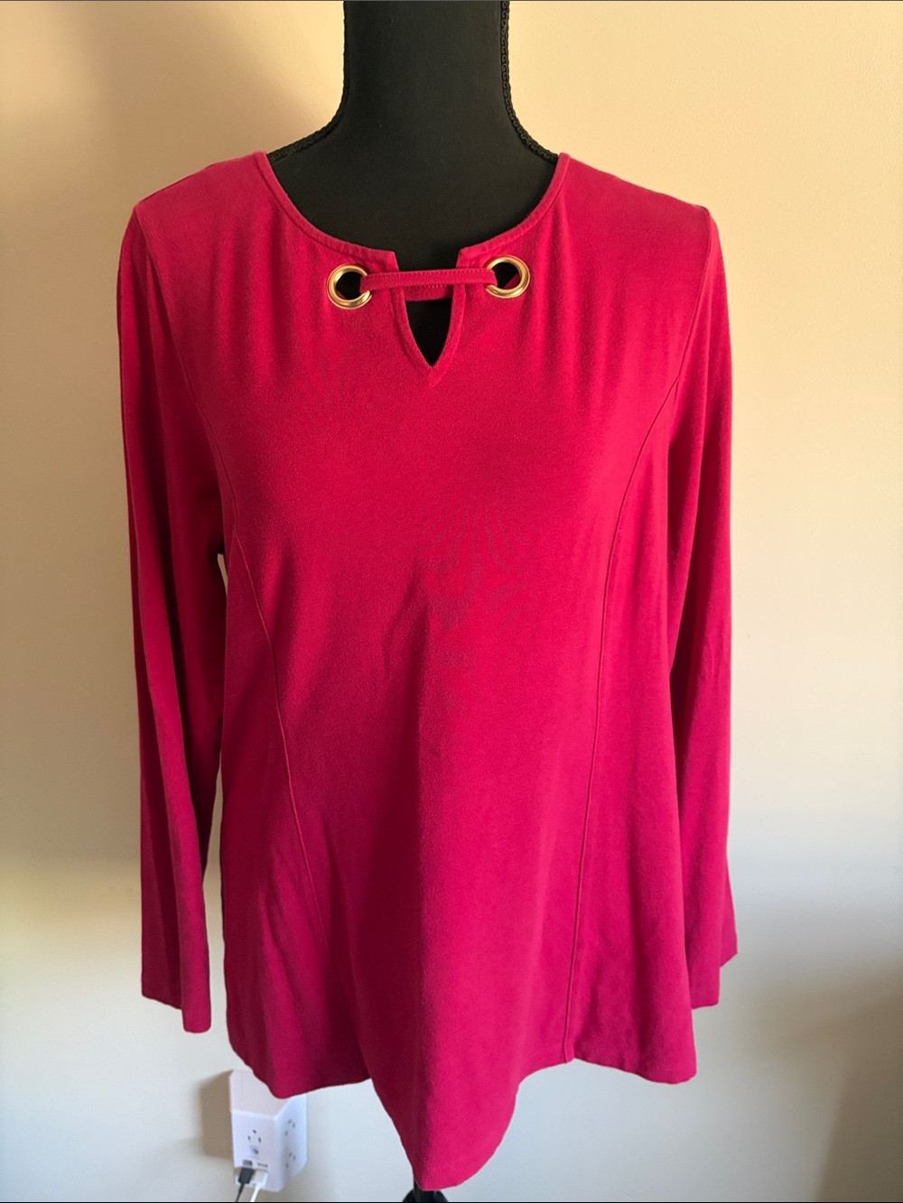 Belle by Kim Gravel Fuchsia Red Long Sleeve Tunic Top  Grommet Neck Detail small